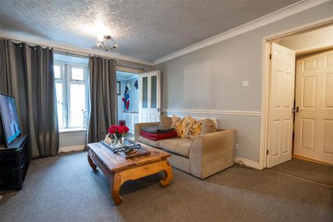 2 bedroom maisonette to rent, Shirley, Solihull B90