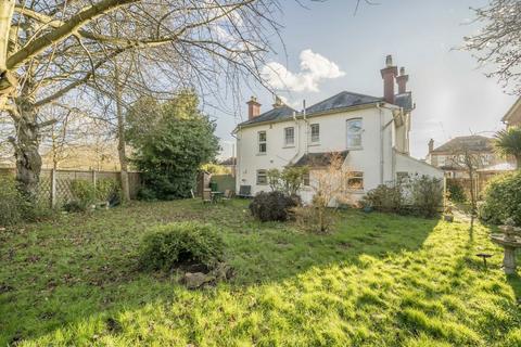 5 bedroom detached house for sale, Staines Road East, Sunbury-On-Thames TW16