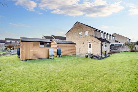 4 bedroom semi-detached house for sale, Buntings Crescent, Cambridge CB25