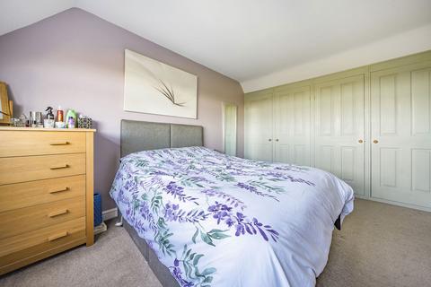 8 Arnolds Close, Padbury, Buckingham, MK18 2BG