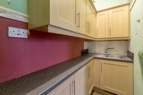 2 bedroom flat for sale, Maryfield, Edinburgh EH7