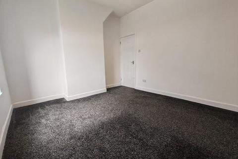 2 bedroom terraced house to rent, Ellis Street, Burnley, BB11