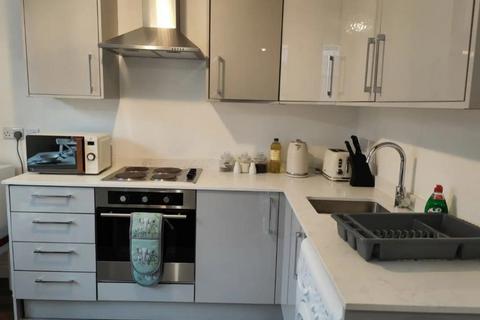 2 bedroom serviced apartment to rent, Princess Road West, Leicester LE1