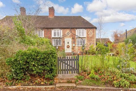 3 bedroom cottage for sale, Tanyard Hill, Shorne, Kent