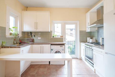 3 bedroom flat for sale, Canon Beck Road, London, SE16