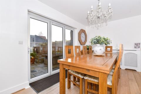 4 bedroom townhouse for sale, The Lakes, Larkfield, Aylesford, Kent