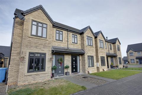 3 bedroom end of terrace house for sale, Coulson Croft, Gilberdyke