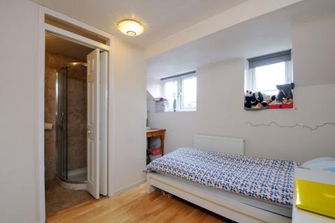 2 bedroom house to rent, Argyle Place Hammersmith W6