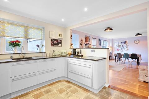 5 bedroom detached house for sale, Badcock Road, Cambridge CB23