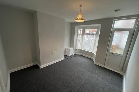 2 bedroom terraced house to rent, Brentwood Villas, Reynoldson Street, Hull HU5