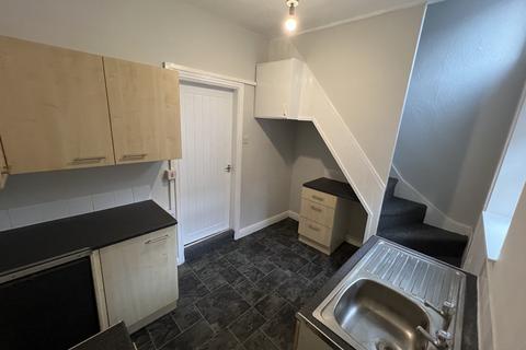 2 bedroom terraced house to rent, Brentwood Villas, Reynoldson Street, Hull HU5