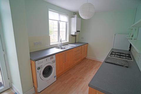 2 bedroom end of terrace house to rent, New Street, Leamington Spa, CV31