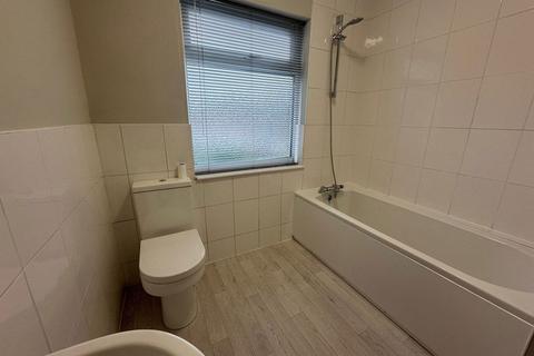 2 bedroom terraced house to rent, James Watt Avenue, Corby NN17