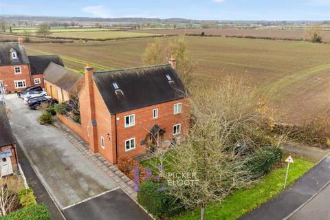 5 bedroom detached house for sale, Barton Road, Nuneaton CV13