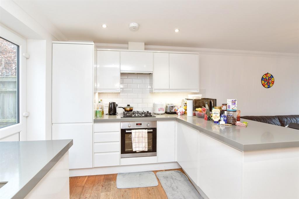 Lounge/ Kitchen