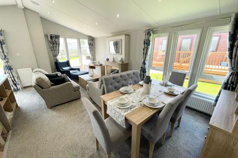 3 bedroom lodge for sale, Trevella Holiday Park