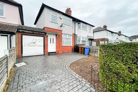 2 bedroom semi-detached house for sale, Manor Road, Brinnington