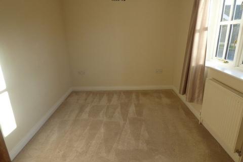 2 bedroom apartment to rent, ALTHORNE