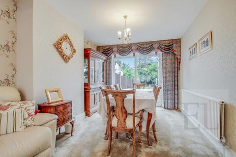 3 bedroom terraced house for sale, Carlyon Avenue, Harrow HA2