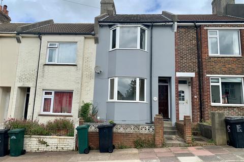 4 bedroom terraced house to rent, Ladysmith Road, Brighton