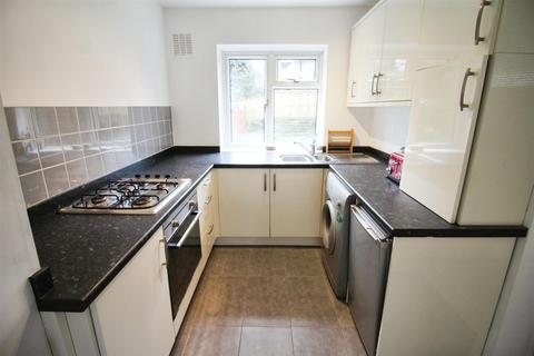 2 bedroom semi-detached house to rent, Valley Road, Leeds LS25