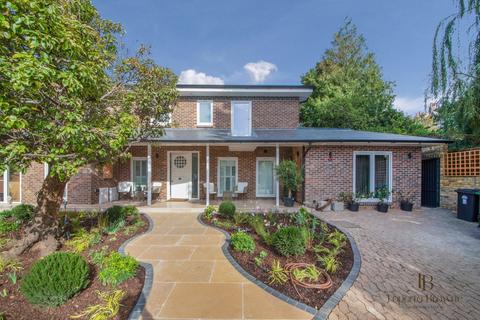 5 bedroom detached house for sale, Hillside Close, St. John's Wood, NW8