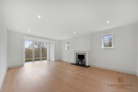 5 bedroom detached house for sale, Grange High Road, Chigwell, Essex IG7