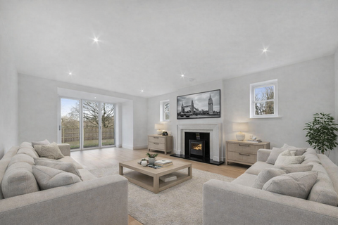 5 bedroom detached house for sale, Grange High Road, Chigwell, Essex, IG7