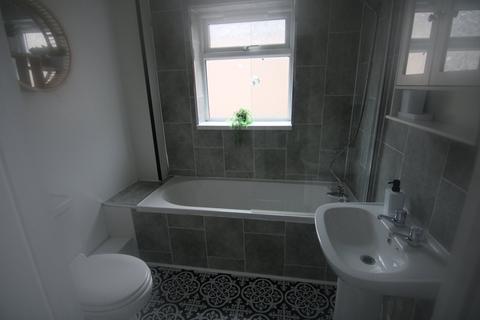 2 bedroom terraced house to rent, Robert Street, Blyth, NE24