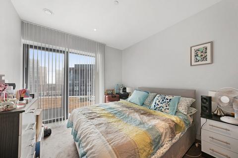 1 bedroom apartment for sale, Modena House, London City Island, E14