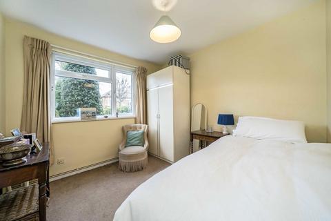 2 bedroom flat for sale, Barry Road, London SE22