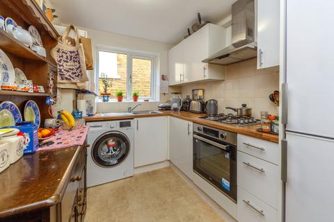 2 bedroom flat for sale, Leicester Road, Barnet EN5