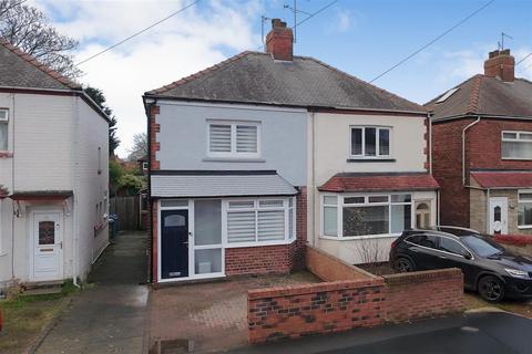 2 bedroom semi-detached house for sale, Lime Tree Avenue, Hessle