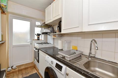468a Whalebone Lane North, Chadwell Heath, Romford, RM6 6RJ