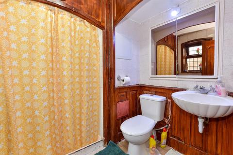 468a Whalebone Lane North, Chadwell Heath, Romford, RM6 6RJ