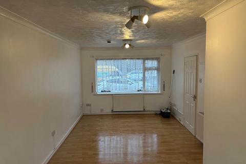 2 bedroom house to rent, Freshland Way, Kingswood, Bristol