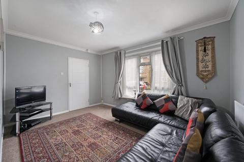 3 bedroom terraced house for sale, Pound Road, Banstead