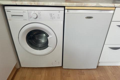 Studio to rent, Nuneaton, CV11