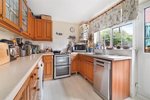 2 bedroom terraced house for sale, Hawthorne Place, Epsom