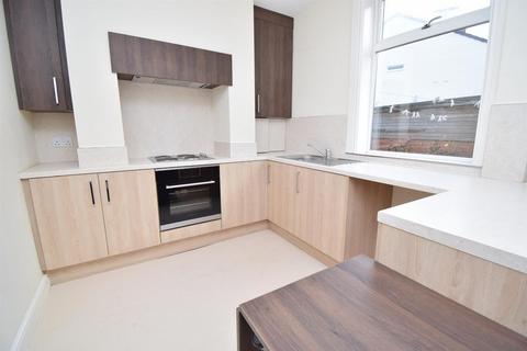 2 bedroom terraced house for sale, Flanshaw Lane, Wakefield WF2