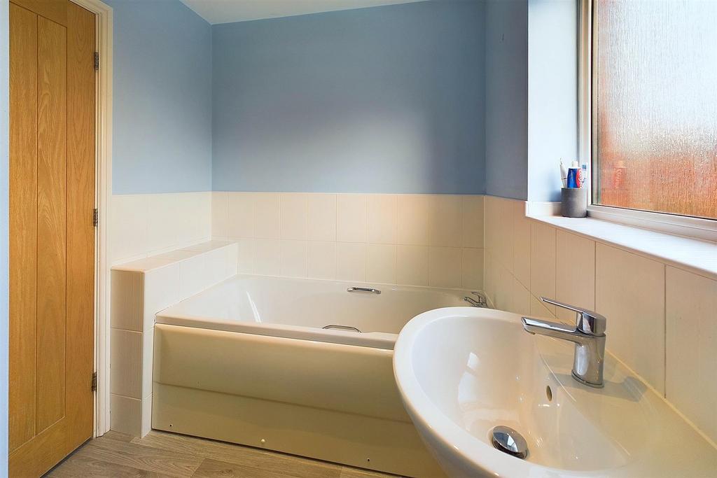 Main bathroom
