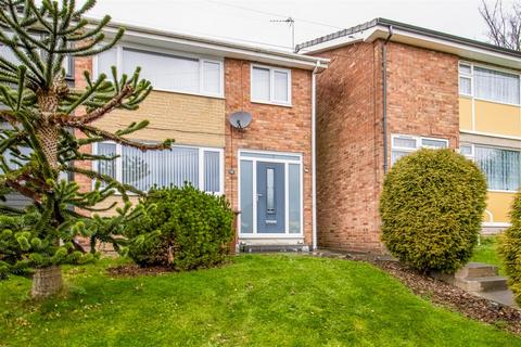 3 bedroom townhouse for sale, Valley Crescent, Wakefield WF2