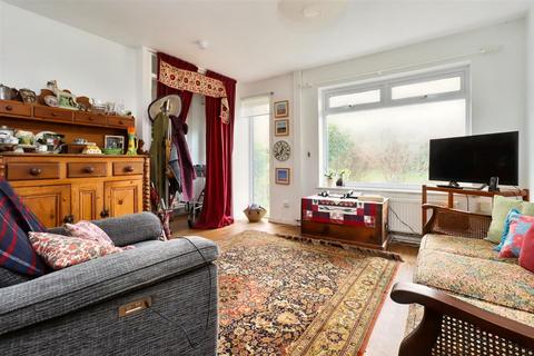 3 bedroom semi-detached house for sale, Adjacent to coastal walks in Clevedon