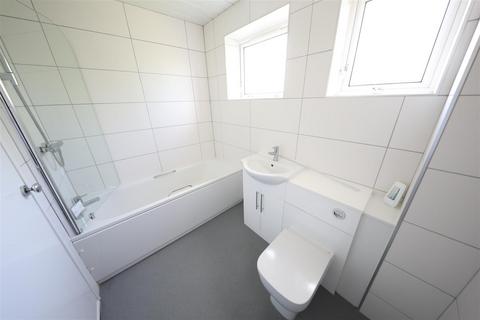 1 bedroom flat to rent, Coronation Road South, Hull