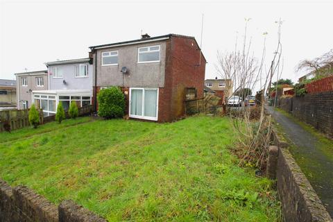 3 bedroom end of terrace house for sale, Cefn Court, Newport NP11