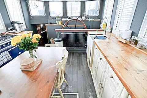 3 bedroom houseboat for sale, Standard Quay, Faversham ME13