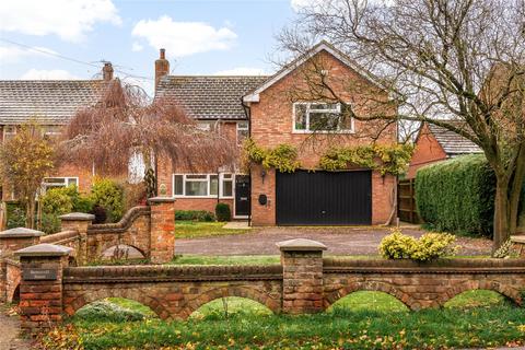 5 bedroom detached house for sale, Grendon Road, Edgcott, Aylesbury, Buckinghamshire, HP18