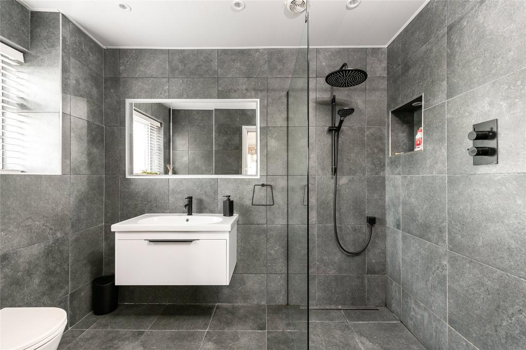 En Suite Shower Room