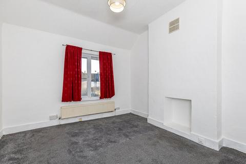 1a The Crescent, Sutton, SM1 4HU
