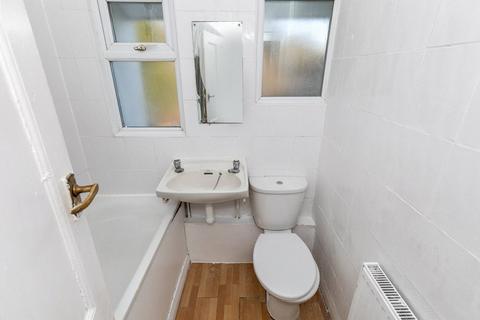 1a The Crescent, Sutton, SM1 4HU